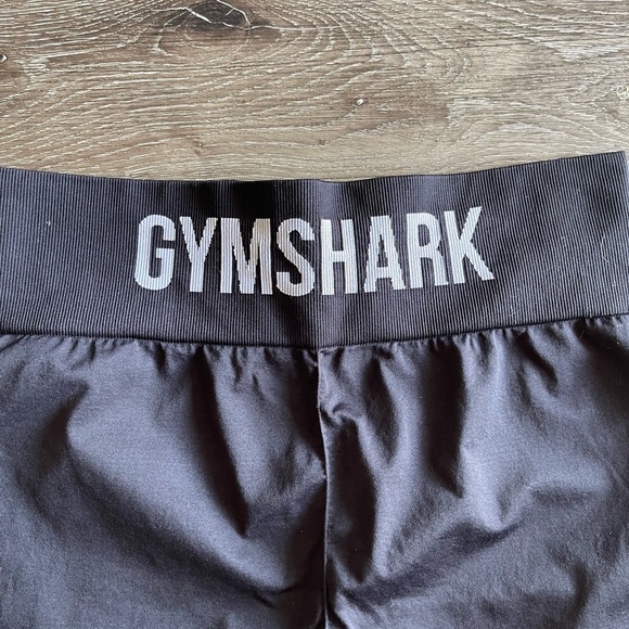 Gymshark Charcoal Leggings - Picture 2 of 4